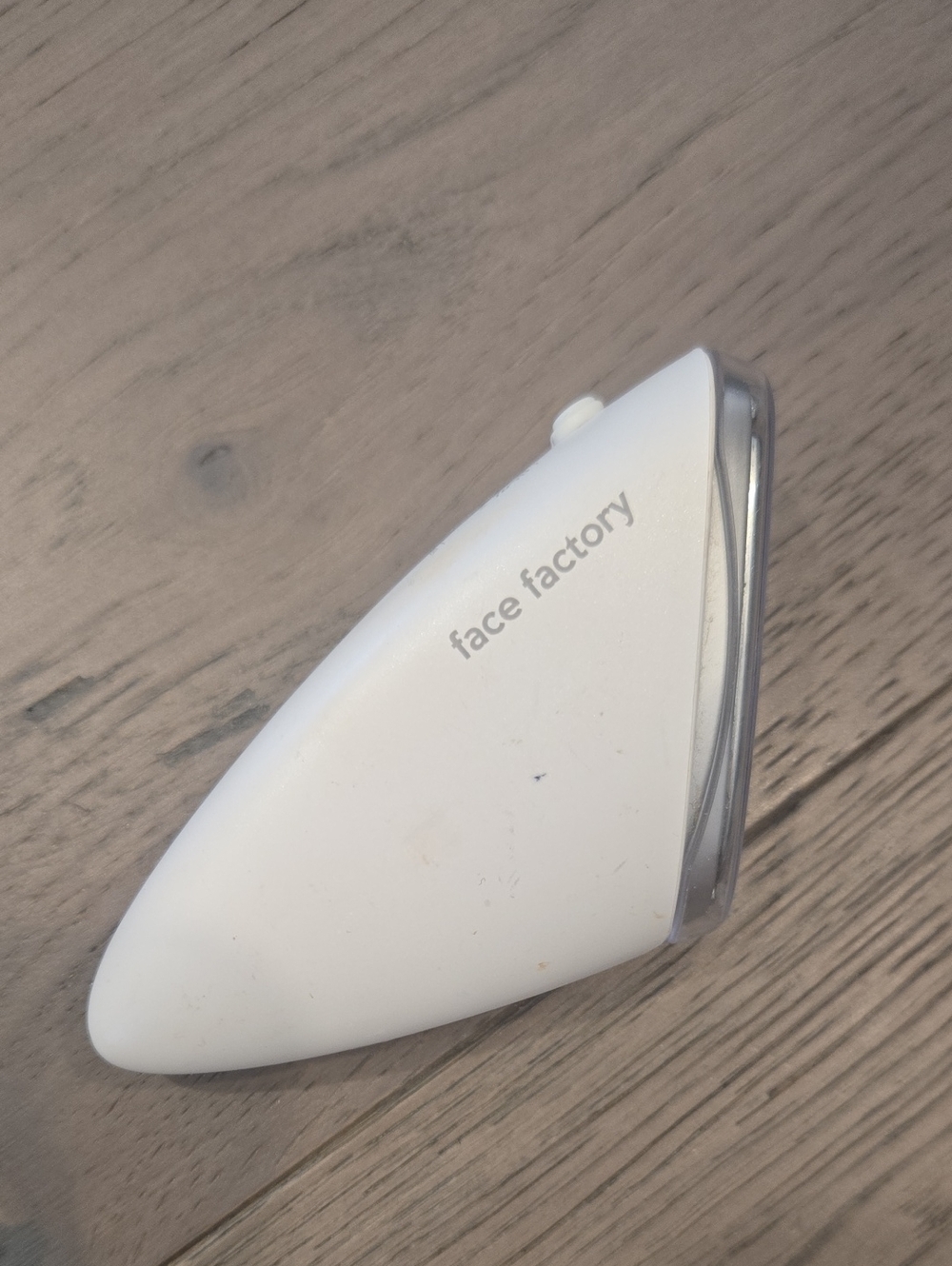 Face Factory Cell Liner Home Skin Care Device 3-minute LED Elasticity Care
